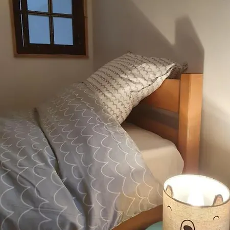 La Cabane Cachee, Entre Lacs Et Montagnes, Vakantiehuis *