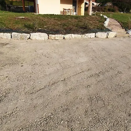 La Cabane Cachee, Entre Lacs Et Montagnes, Vakantiehuis *